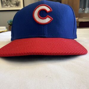 NEW with Sticker Chicago Cubs Hat Sz 7 1/4" New Era 59Fifty Authentic Collection